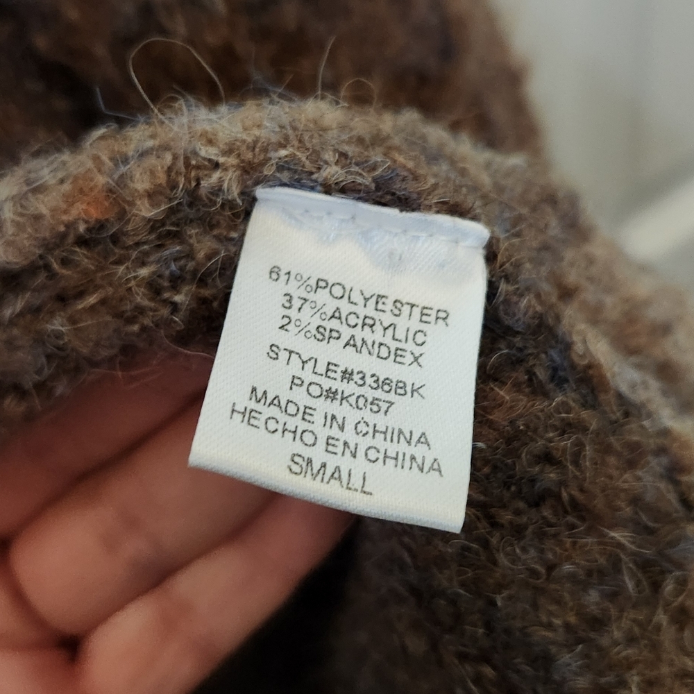 Aemi + Co. Sweater - Size Small brown colors thick long sweater with pockets - Picture 4 of 5